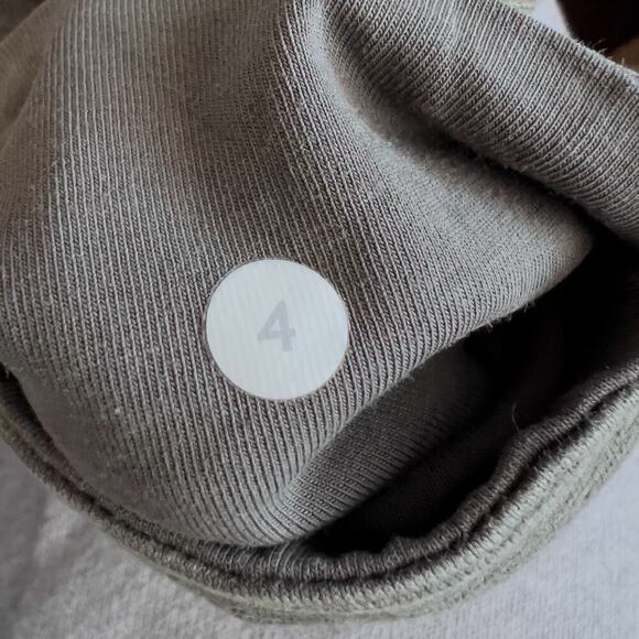 Lululemon Leggings Crop Capri 4 XS Wee Strip Fatigue Leggings Mid Rise - Picture 7 of 7